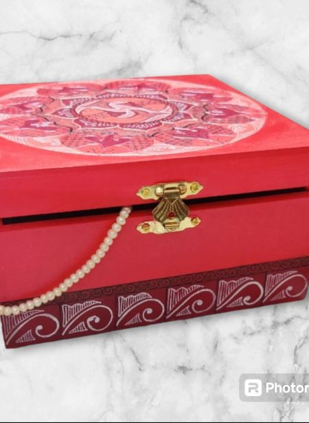 Madhubani  Fish Jewelry Box - Pink